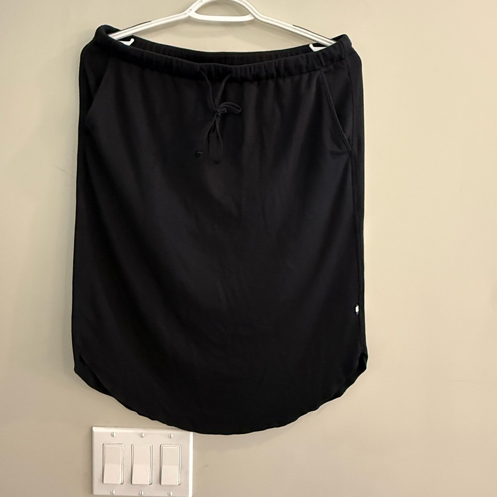 Kit and Ace Black Pencil Skirt